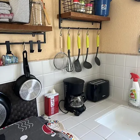 Отель Combi Vw T2 *